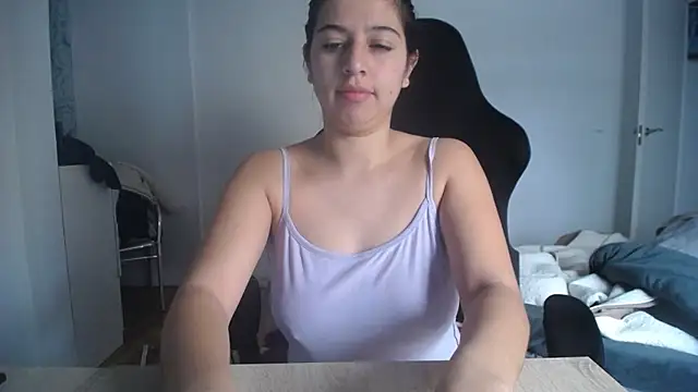 Snapshot of Contantin_helena chatting on January 13, 2026, 1:37 pm Contantin helena online show from January 13, 2026, 1:37 pm