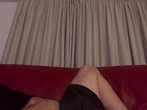 Snapshot of IL_GINECOLOGO_ chatting on December 4, 2025, 1:15 am IL GINECOLOGO online show from December 4, 2025, 1:15 am