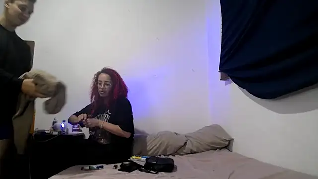 Oliver-sophia online show from February 5, 2026, 12:06 am