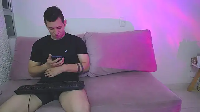 Oliver-sophia online show from November 22, 2025, 11:58 pm