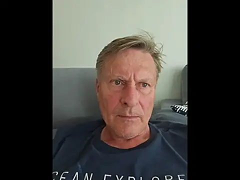 johnnym1 online show from May 10, 2026, 3:14 pm