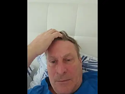 Snapshot of johnnym1 chatting on February 25, 2026, 8:03 am johnnym1 online show from February 25, 2026, 8:03 am