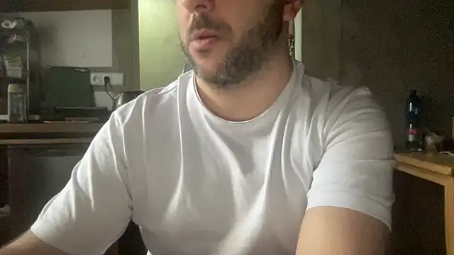 Snapshot of RedDante89 chatting on February 26, 2026, 12:16 pm RedDante89 online show from February 26, 2026, 12:16 pm