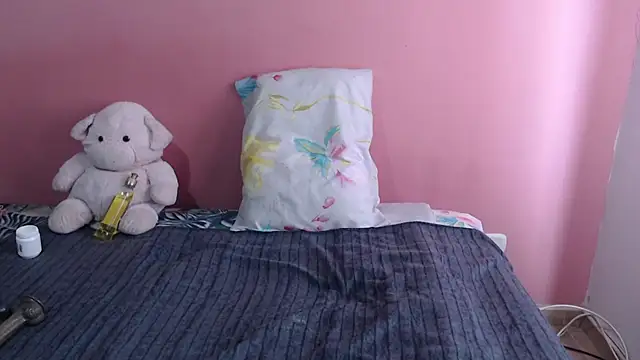 Snapshot of Susanlover chatting on November 21, 2025, 2:27 pm Susanlover online show from November 21, 2025, 2:27 pm