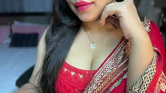 Snapshot of Spice-Summi chatting on May 25, 2026, 12:48 pm Spice-Summi online show from May 25, 2026, 12:48 pm