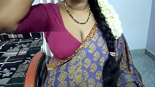 Snapshot of samyukthapuretelugu chatting on April 16, 2026, 9:10 am samyukthapuretelugu online show from April 16, 2026, 9:10 am