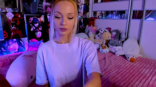 Snapshot of Cute__Pony chatting on February 19, 2025, 9:25 pm Cute  Pony online show from February 19, 2025, 9:25 pm