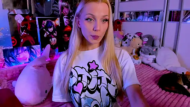 Snapshot of Cute__Pony chatting on February 11, 2025, 9:25 pm Cute  Pony online show from February 11, 2025, 9:25 pm