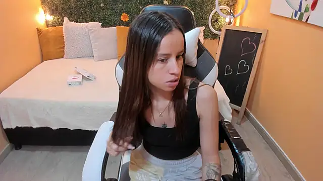 Violeta Hernandez online show from December 30, 2024, 12:52 pm