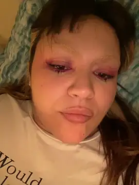 lucy20000 online show from September 23, 2025, 1:23 am