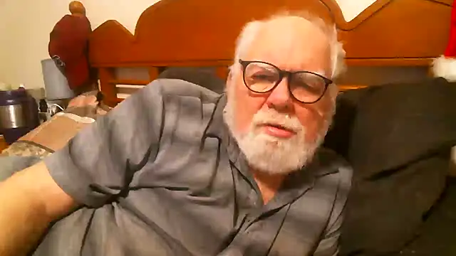 Snapshot of Slydevil_SC chatting on December 2, 2024, 2:14 pm Slydevil SC online show from December 2, 2024, 2:14 pm