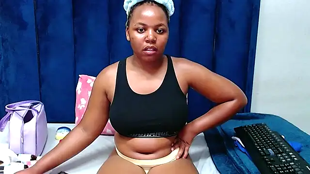 HotSmallTits online show from March 29, 2026, 7:26 pm