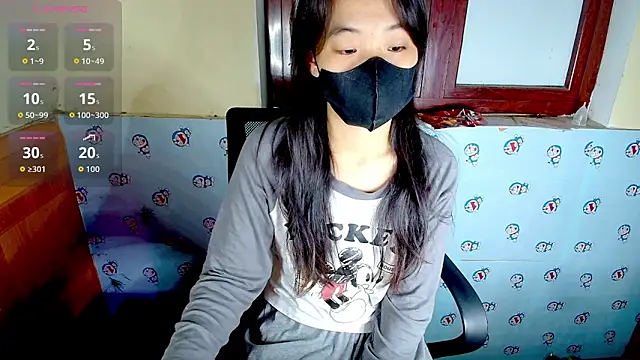   Saphia   online show from November 3, 2025, 3:15 pm