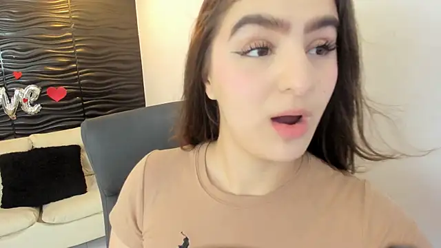 Snapshot of sofia_44 chatting on April 25, 2026, 1:41 pm sofia 44 online show from April 25, 2026, 1:41 pm
