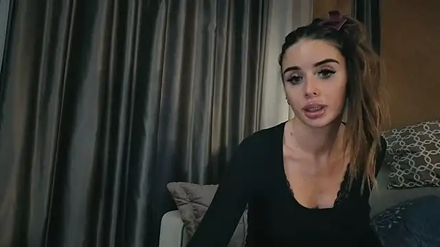 your bunnygirl online show from November 15, 2025, 4:44 pm