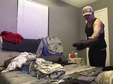 Cummerforyouu2 online show from January 11, 2025, 6:24 am