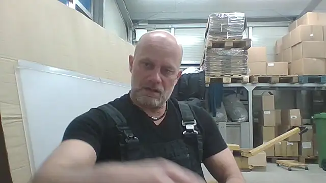 Snapshot of Boomerhun chatting on February 18, 2026, 5:27 am Boomerhun online show from February 18, 2026, 5:27 am