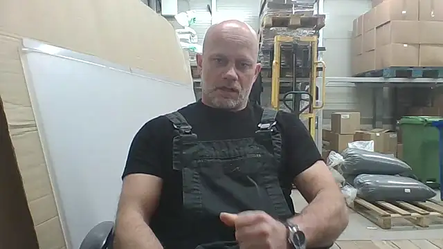 Snapshot of Boomerhun chatting on February 1, 2026, 5:27 am Boomerhun online show from February 1, 2026, 5:27 am