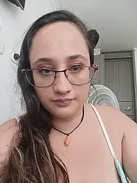 Snapshot of Karol_and_David_hotcouple chatting on February 15, 2026, 6:07 pm Karol and David hotcouple online show from February 15, 2026, 6:07 pm