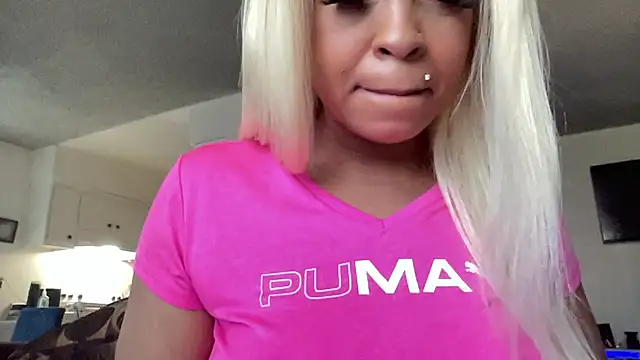 cocaNutt online show from December 2, 2025, 6:09 pm