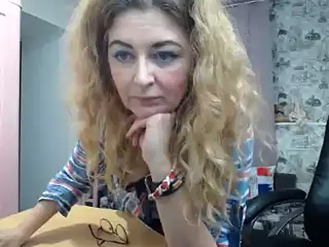 Helen1974 online show from March 16, 2025, 11:37 pm