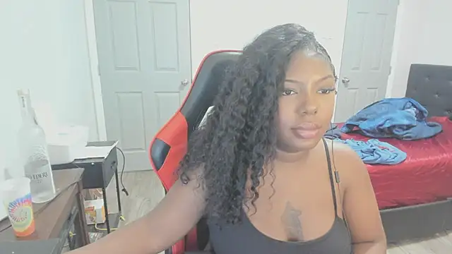 Snapshot of demi_xoxo chatting on October 25, 2025, 5:28 am demi xoxo online show from October 25, 2025, 5:28 am