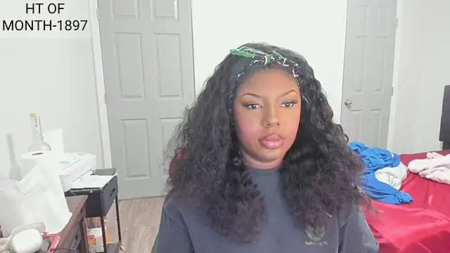 Snapshot of demi_xoxo chatting on November 19, 2025, 12:38 pm demi xoxo online show from November 19, 2025, 12:38 pm