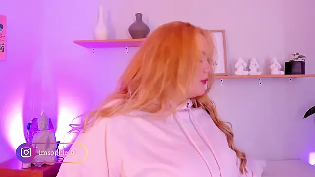 Snapshot of sophiarossee_ chatting on March 21, 2025, 11:22 am sophiarossee online show from March 21, 2025, 11:22 am