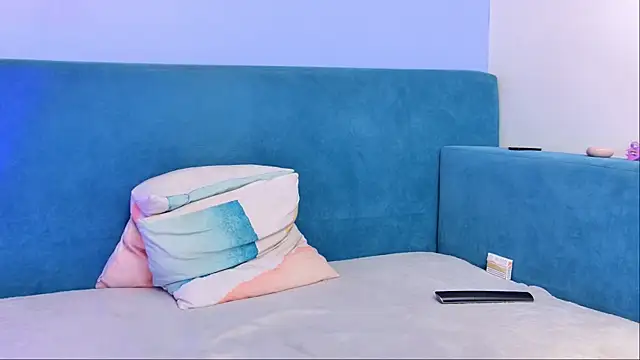 moon cake online show from April 1, 2026, 1:41 pm