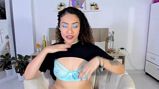 Zoe Gruber online show from April 15, 2026, 11:05 pm