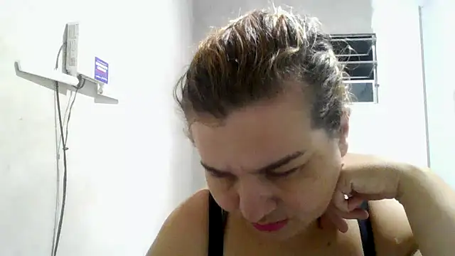 laiscibelle online show from February 9, 2026, 3:59 am