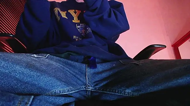 zacwatson  online show from February 4, 2026, 7:25 am