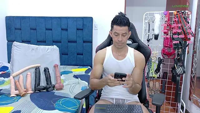 JoseRumbero26 online show from February 9, 2026, 11:52 am