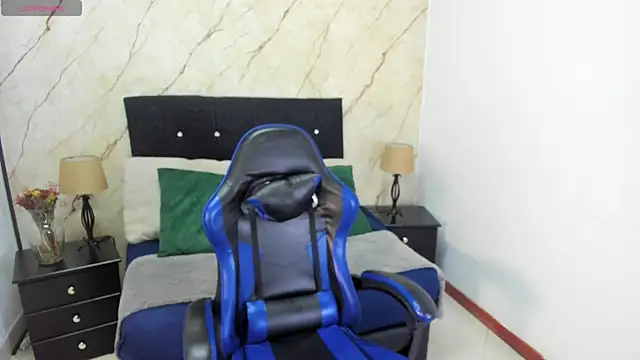 helena copper  online show from April 8, 2026, 3:19 am