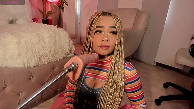 conny  curly online show from February 19, 2025, 1:39 pm