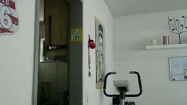 Snapshot of pimmelmann3 chatting on May 15, 2026, 8:34 am pimmelmann3 online show from May 15, 2026, 8:34 am