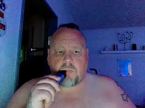 Snapshot of pimmelmann3 chatting on May 17, 2026, 6:52 pm pimmelmann3 online show from May 17, 2026, 6:52 pm