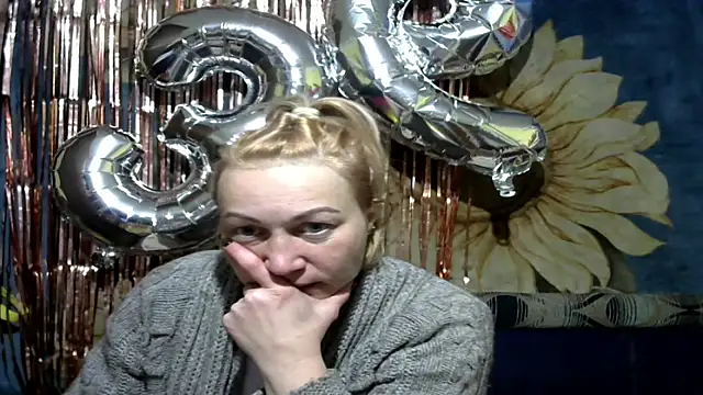 wLESLYMOSw online show from March 15, 2026, 7:21 pm