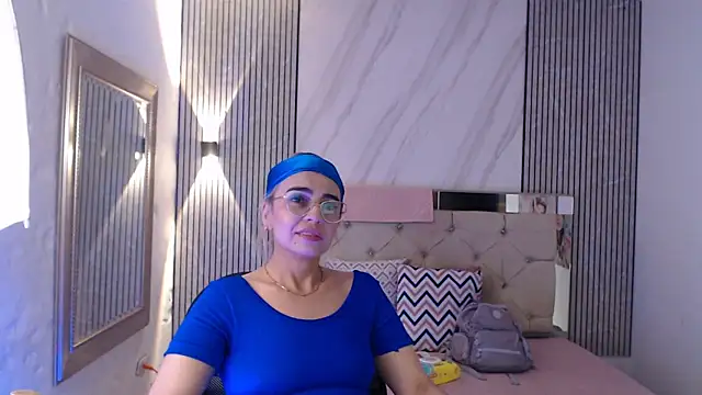 ashley  tylor online show from February 22, 2026, 1:19 am