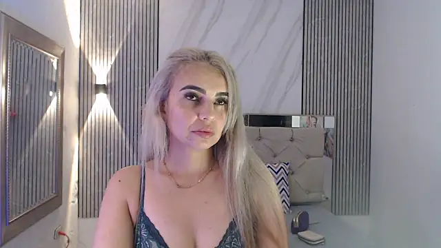 ashley  tylor online show from February 2, 2026, 2:43 am