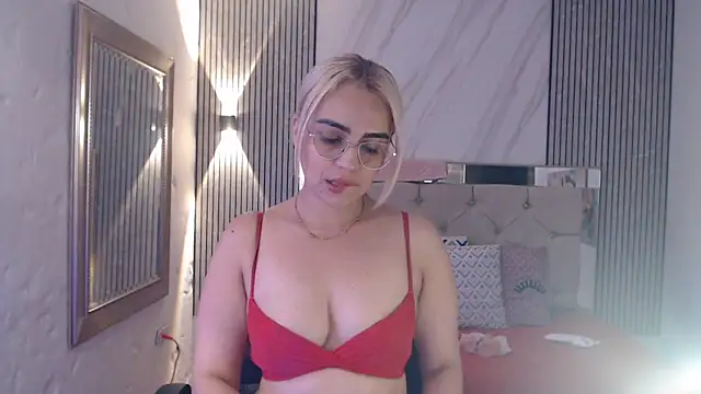 ashley  tylor online show from March 8, 2026, 1:00 am