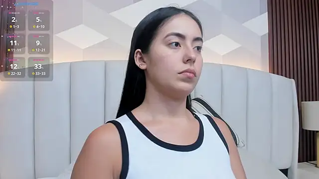 Julietasantos   online show from February 26, 2026, 6:30 pm