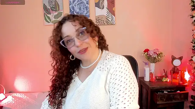 Snapshot of pamela_bell chatting on December 6, 2024, 2:33 pm pamela bell online show from December 6, 2024, 2:33 pm