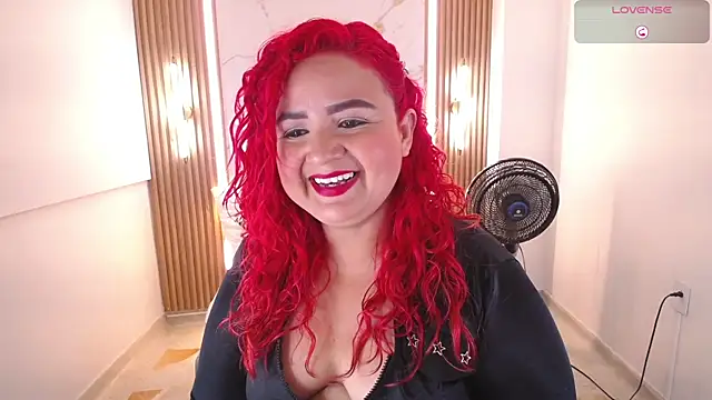 Mariana Rojas online show from May 17, 2026, 5:29 am