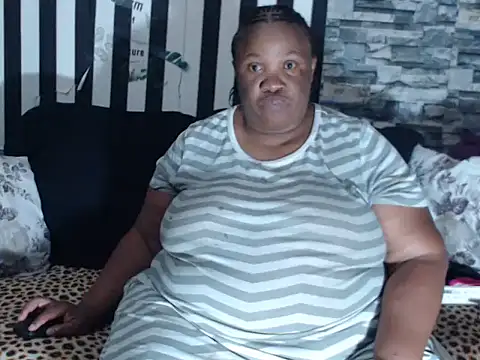 BigHotMatureXx online show from February 19, 2026, 10:12 am