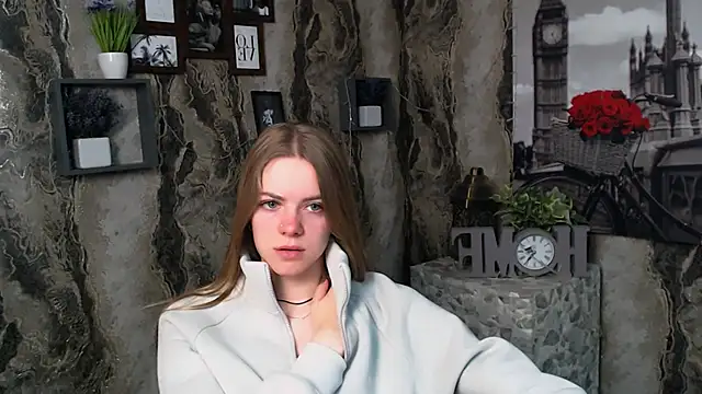 AliceFlirtt  online show from October 23, 2025, 9:19 am