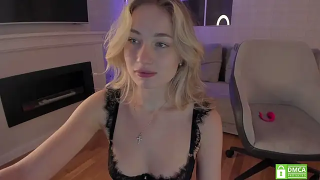 Snapshot of WelliCaren chatting on November 4, 2025, 2:21 pm WelliCaren online show from November 4, 2025, 2:21 pm