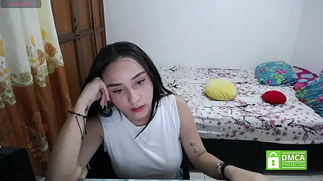 susana2523 online show from November 6, 2025, 4:38 am