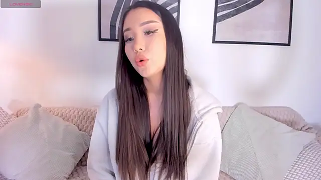 candy tyan online show from February 21, 2025, 4:29 am