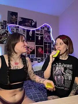 Dooubletroublee online show from February 7, 2026, 1:46 am